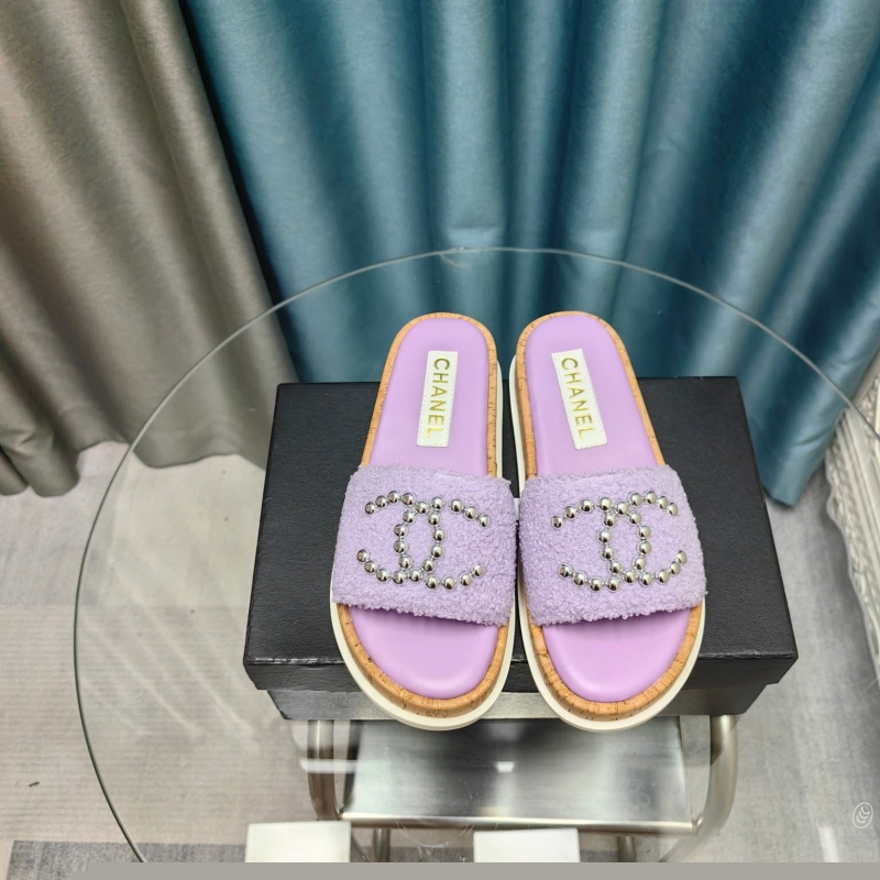 Ch*el slippers